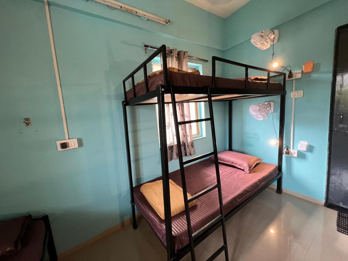 Backpackershostel Pune Bagian luar foto