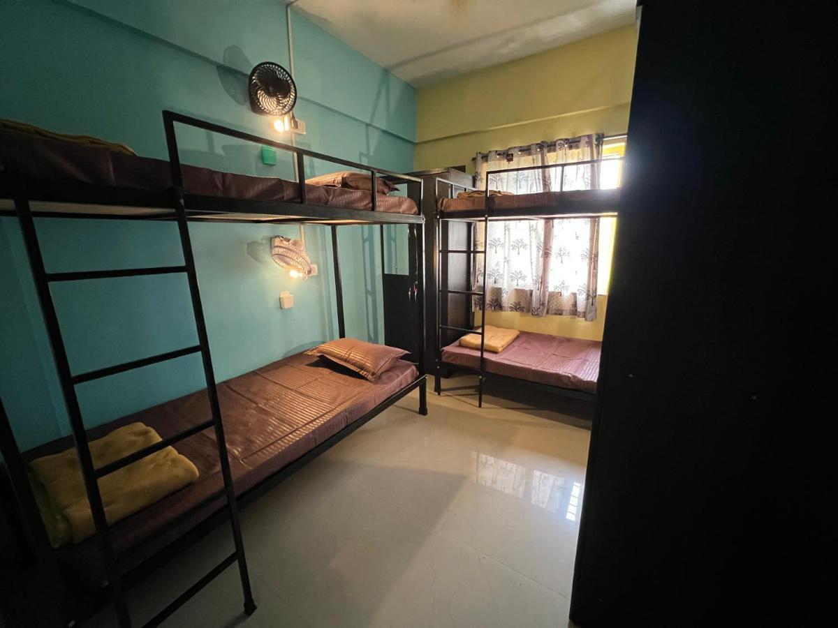 Backpackershostel Pune Bagian luar foto